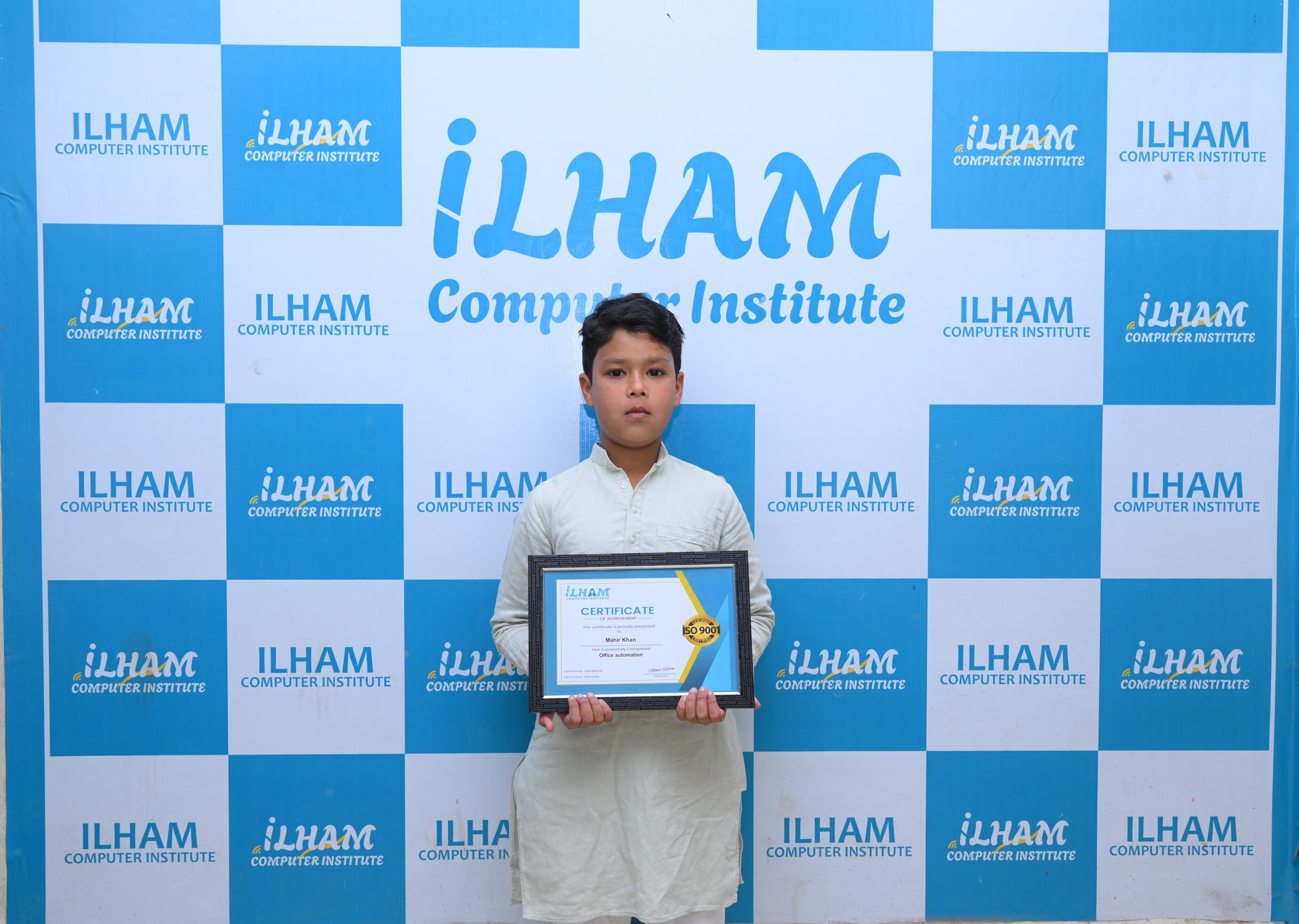 Mahir Khan